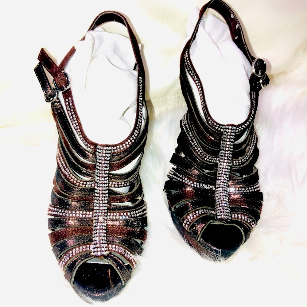 Beautiful party shoes-high heels and comfortable